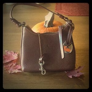Dooney & Bourke Bitzy Bag🍁❤️🍁